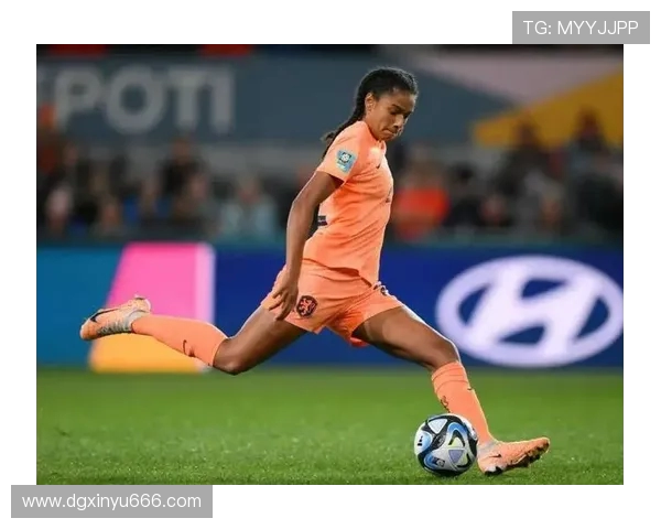 丹麦女足与波黑女足激战正酣争夺欧洲女足赛场的荣耀与未来