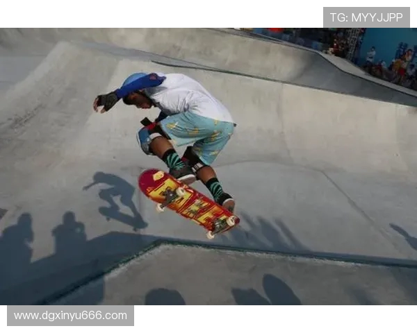 重庆极限运动队在世界滑板锦标赛中以95分稳居积分榜首位