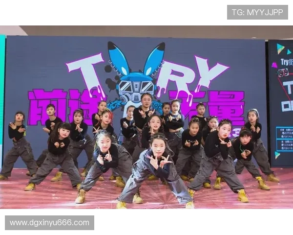 广州街舞队的控制技巧与失误分析探讨街舞艺术的深度与广度